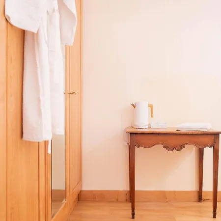 Bed & Breakfast Chateau Du Hardas 3*